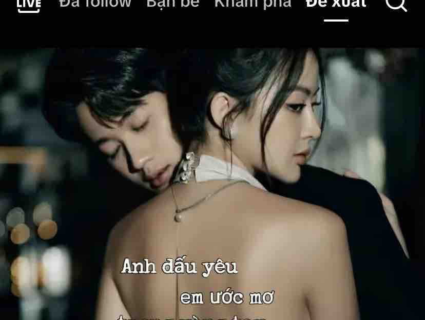 CHƯA ĐẶT TÊN CHO MỘT CUỘC TÌNH -