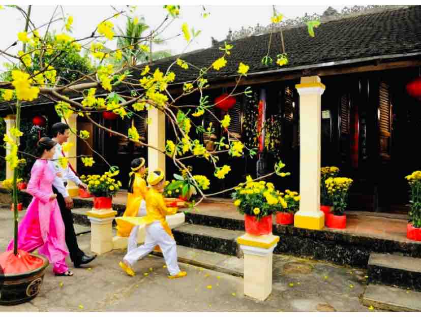 CÂU CHUYỆN ĐẦU NĂM ( Ns Hoài An ) Nhã Trân 